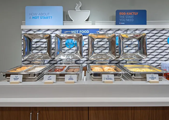 Holiday Inn Express & Suites Seattle-Sea-Tac Airport By Ihg